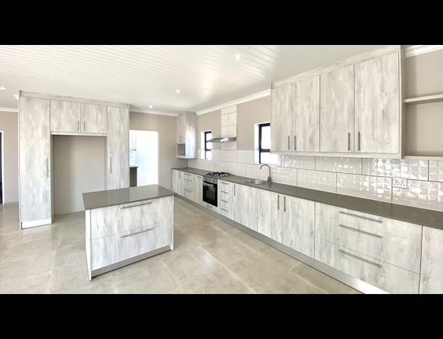 3 BEDROOM HOUSE FOR SALE IN ATLANTIC SANDS PRIVATE ESTATE
